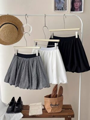 #绝美新款开放少量现货  Rm39 Only‼️Free Size 巨显瘦显腿长版型绝美的百搭花苞裤裙 M56775