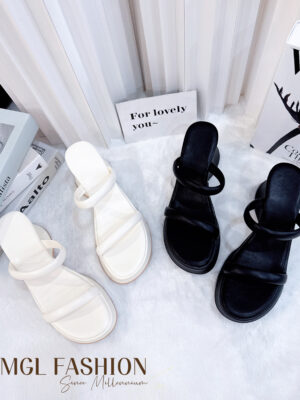 绝美新款上架 Rm62-Rm3=Rm59 长腿速成必备‼️8cm厚底百搭增高凉拖鞋 M666