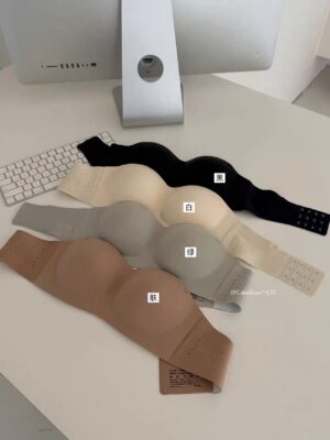 绝美开放少量现货 Rm32‼️ 最新的防滑无肩带内衣  无敌百搭3D半体杯无痕无肩带防滑内衣 M01223