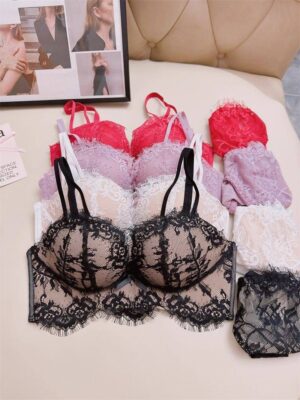 #超值预定开放少量现货 RM32 一套 32/34/36/38 无法抗拒~唯美温柔浪漫PushUp内衣内裤套装 M427667