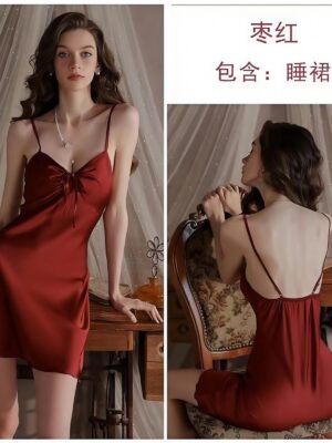超值预定开放少量现货Rm35 Only～ 高级缎面丝滑吊带家居服睡裙 M01177