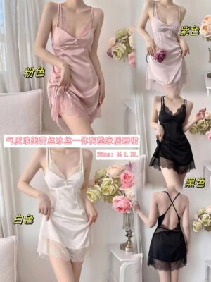 超值预定开放少量现货 Rm38 Only～ 气质冰丝绸缎一体胸垫蕾丝家居睡裙 M97029