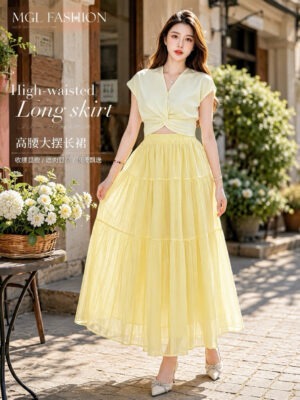 绝美新款上架 Rm52-Rm3 =Rm 49 Tiffany 夏日必备雪纺长裙 M77449