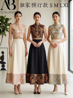 #新年旗袍抢先预定 Rm149 Rm3=Rm146 SMLXL  预定Batik新中式长版旗袍套装⚠️注意⚠️这款是厂家的预订款式,预计到货时间是3个月左右，能等的宝贝才下单喔🙏 AB44077