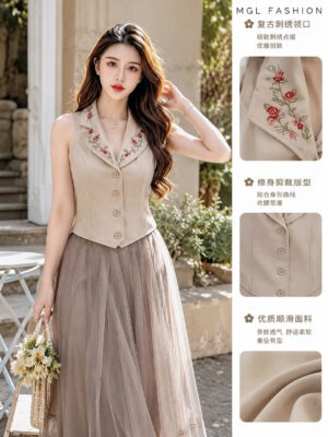 绝美新款上架 Rm69 SML BL Couture 气质唯美复古绣花时装上衣 111159