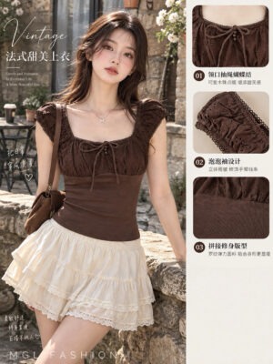 绝美新款上架 Rm45-Rm3=Rm42 Tiffany 气质唯美通花拼接螺旋纹棉质上衣 M77701