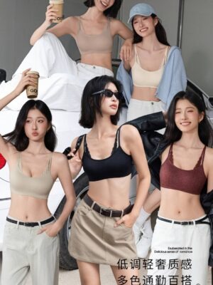 超值预定 #Rm25 M/L/XL ABC Cup 预定老钱风🍂拼接蕾丝细闪带美背内衣  ⚠️注意⚠️这款是预订款式,计到货时间是1个月半左右，能等的宝贝才下单喔🙏  P11975